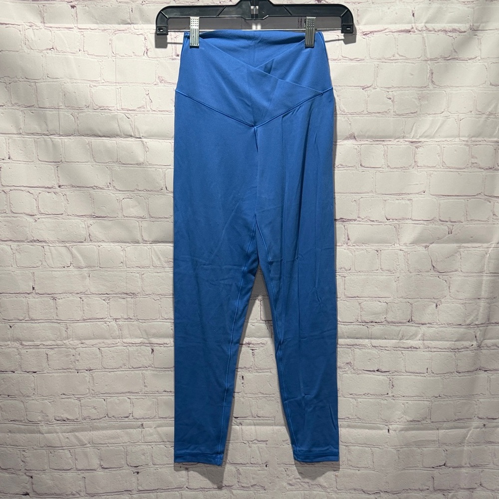 Offline by aerie Blue High-Waist Crossover Leggings in blue‎ Woman’s Size Medium